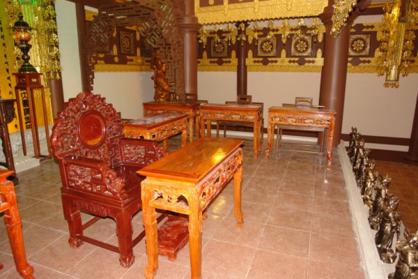 Đại Giới Đàn Cam Lộ: Công trình xây dựng Giới Đài đã hoàn thiện, nơi cử hành nghi thức truyền Tam Đàn Đại Giới, lần đầu tiên tại Việt Nam sẽ chính thức khai mạc từ Ngày 24 đến 28/10/2010 (nhằm ngày 17-21/09 Canh Dần)