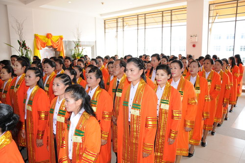 Đại đức Thích Nhật Từ nhận bằng tiến sĩ danh dự của đại học Mahakakut, Thái Lan