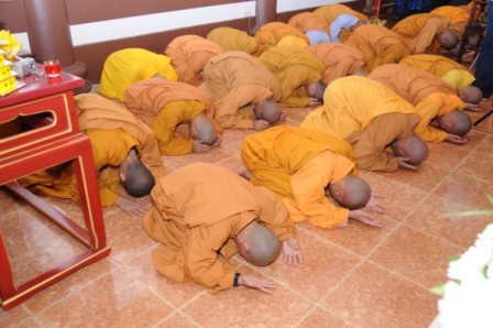 Đăng đàn thọ giới Bồ Tát