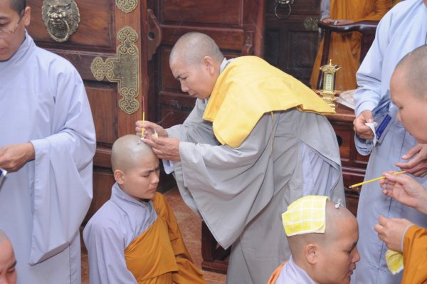 Đăng đàn thọ giới Bồ Tát