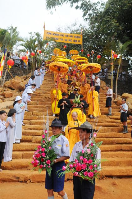 Hơn 10.000 ngàn Phật tử tham dự lễ Sái Tịnh Khai quang tượng Phật A-Di-Đà lớn nhất Việt Nam