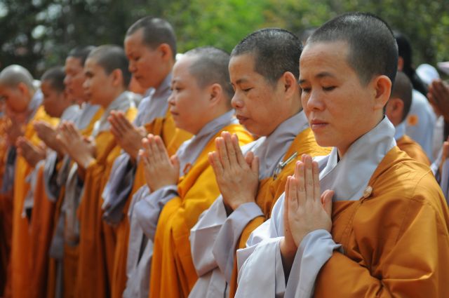 Hơn 10.000 ngàn Phật tử tham dự lễ Sái Tịnh Khai quang tượng Phật A-Di-Đà lớn nhất Việt Nam
