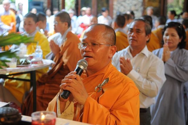 Hơn 10.000 ngàn Phật tử tham dự lễ Sái Tịnh Khai quang tượng Phật A-Di-Đà lớn nhất Việt Nam