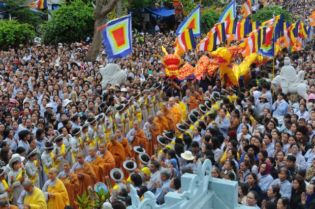Hơn 10.000 Người tham dự lễ hội Quán Thế Âm - Non Nước Ngũ Hành Sơn – Đà Nẵng