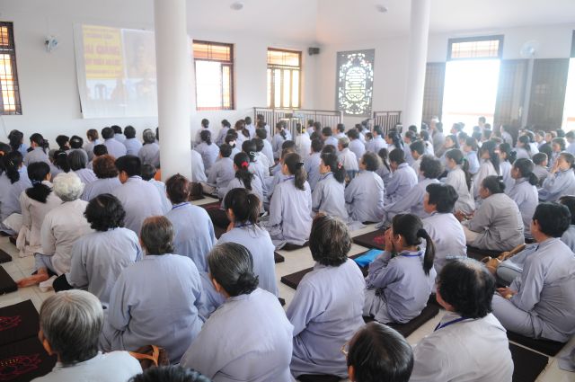 TP. HCM : Hơn 1500 Phật tử tham dự khóa tu tại Tu viện Tường Vân - huyện Bình Chánh
