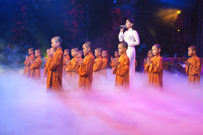 Chương trình ca nhạc Diệu Âm Hoằng Pháp