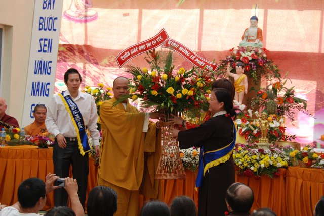Lễ Phật đản tại BaLan