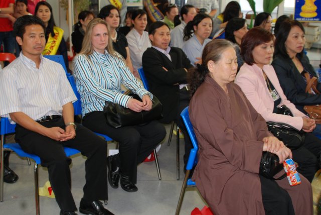 Lễ Phật Đản tại Tp. Dresden – CHLB Đức