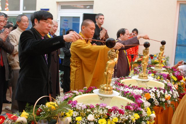 Lễ Phật đản tại BaLan