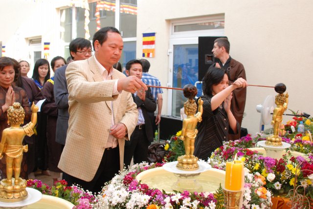 Lễ Phật đản tại BaLan