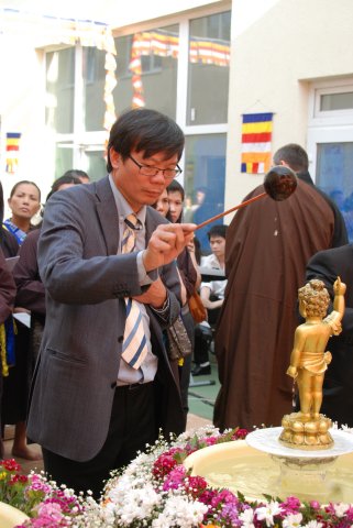Lễ Phật đản tại BaLan