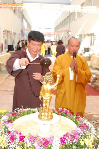 Lễ Phật đản tại BaLan