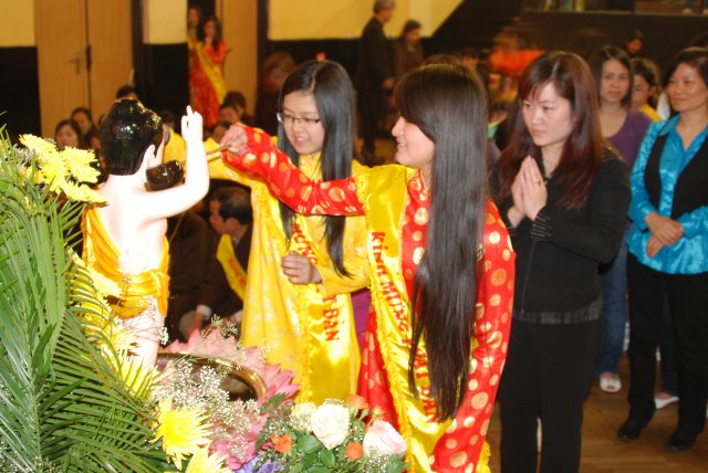 Lễ Phật Đản tại Tp.Plzen - Cộng Hòa Séc