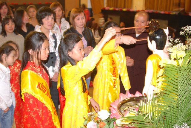 Lễ Phật Đản tại Tp.Plzen - Cộng Hòa Séc