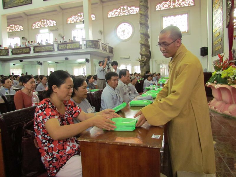 Một ngày ý nghĩa tại Hội thi giáo lý Phật tử cấp thành phố năm 2011