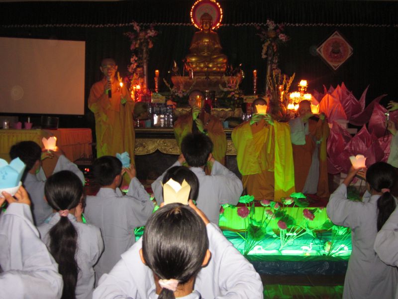 Nam Định: những hoạt động ý nhĩa trong ngày thứ 5  của khóa tu đạo đức tại chùa Vấn Khẩu