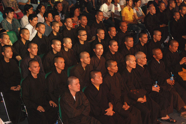 Chương trình ca nhạc Diệu Âm Hoằng Pháp