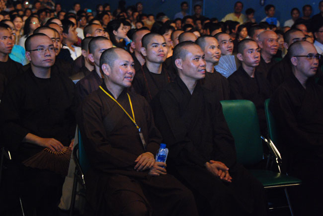 Chương trình ca nhạc Diệu Âm Hoằng Pháp