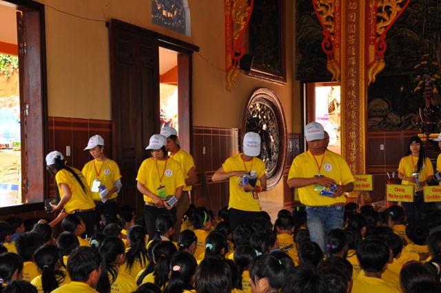 Nhật ký ngày tu thứ nhất tại chùa Hoa Khai