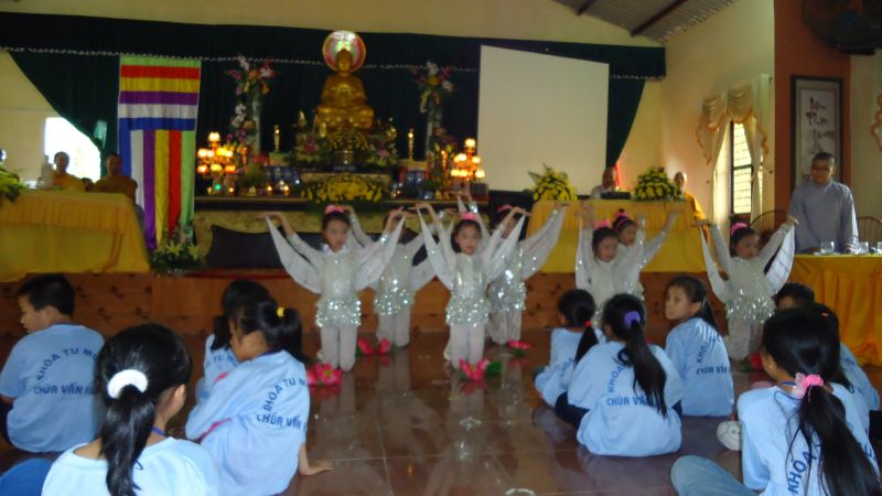 Nam Định: chùa Vấn Khẩu Phường Cửa Nam khai giảng khóa tu đạo đức cho Thanh thiếu niên