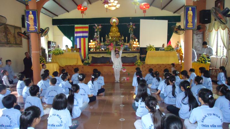 Nam Định: chùa Vấn Khẩu Phường Cửa Nam khai giảng khóa tu đạo đức cho Thanh thiếu niên
