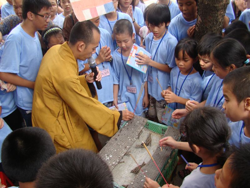 Nhật ký một ngày tại khoá tu đạo đức chùa Vấn Khẩu - thành phố Nam Định