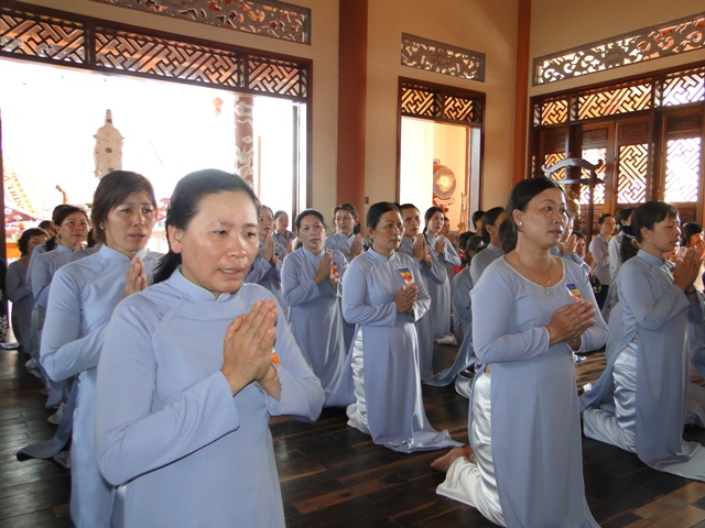 ĐăkLăk: Chùa Hoa Lâm Làm Lễ Quy Y Cho Phật Tử Nhân Mùa Phật Đản