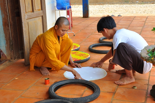 Chùm ảnh: Công tác chuẩn bị cho khóa tu mùa hè tại chùa Hoa Khai