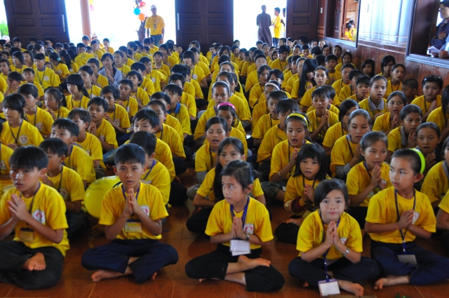 Nhật ký ngày tu thứ nhất tại chùa Hoa Khai