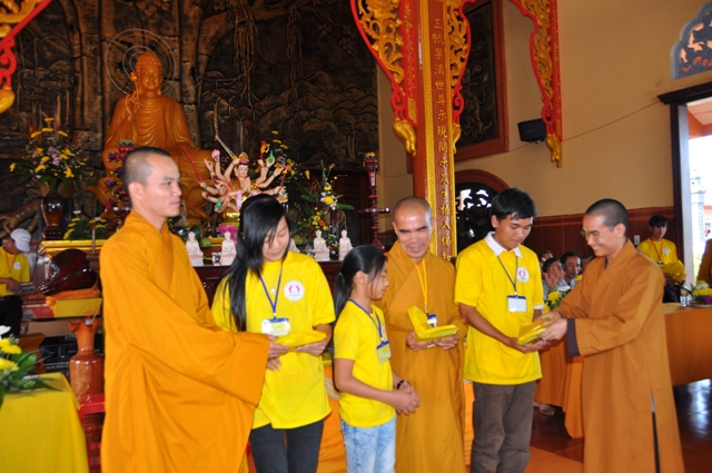 Bế mạc khóa tu mùa hè tại chùa Hoa Khai