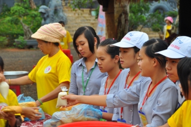 Nhật ký ngày thứ hai tại khóa tu mùa hè chùa Hoa Khai