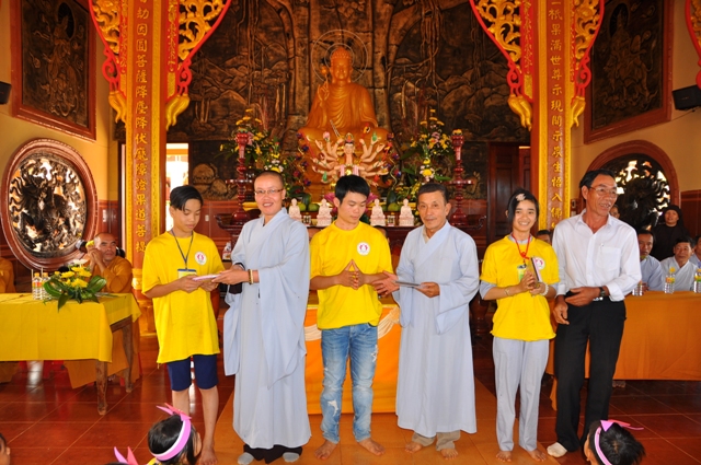 Bế mạc khóa tu mùa hè tại chùa Hoa Khai