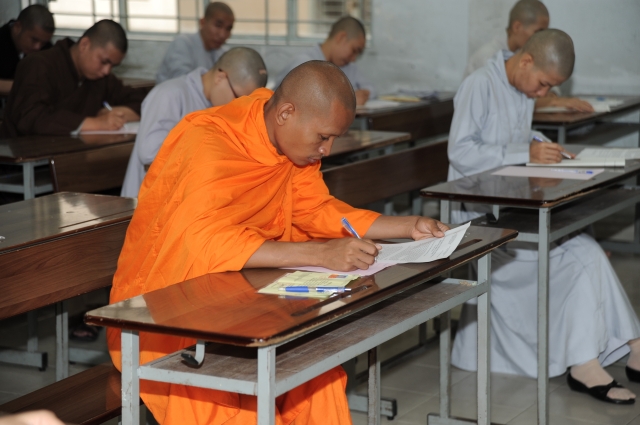 Học viện Phật giáo Việt Nam tại TP. Hồ Chí Minh  tuyển sinh Cử nhân Phật học khóa IX