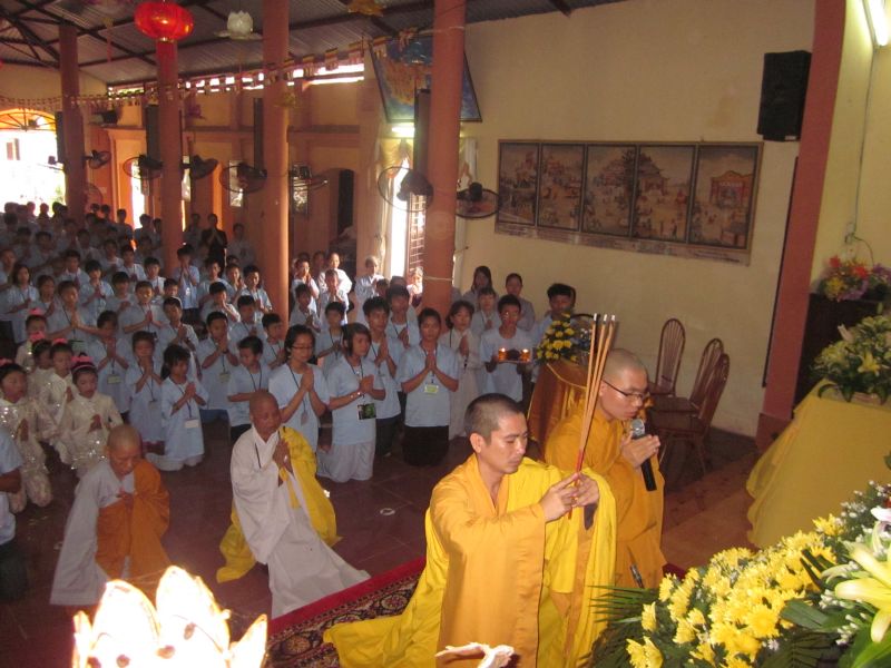 Nam Định: chùa Vấn Khẩu Phường Cửa Nam khai giảng khóa tu đạo đức cho Thanh thiếu niên