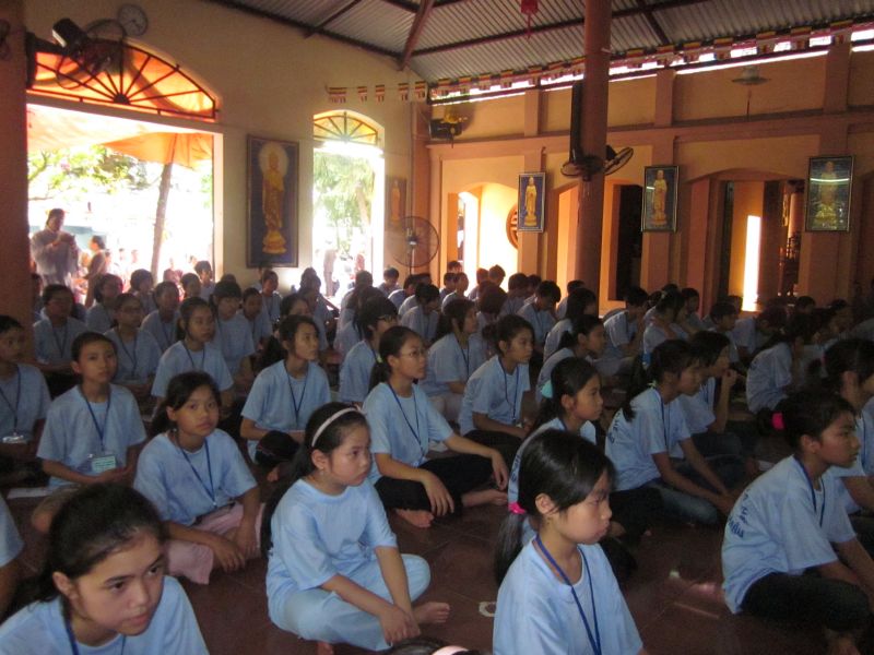 Nam Định: chùa Vấn Khẩu Phường Cửa Nam khai giảng khóa tu đạo đức cho Thanh thiếu niên