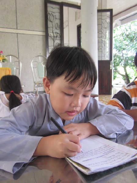 Một ngày tu học hướng về hai đấng sinh thành