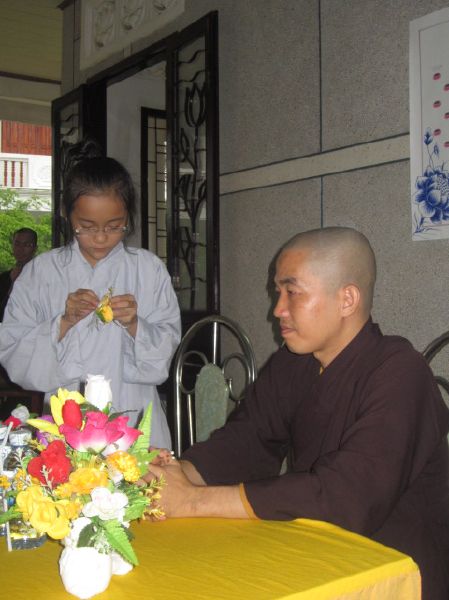 Một ngày tu học hướng về hai đấng sinh thành
