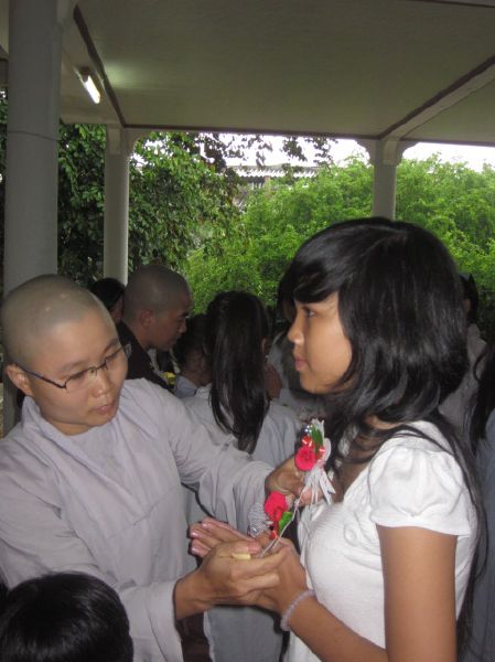 Một ngày tu học hướng về hai đấng sinh thành