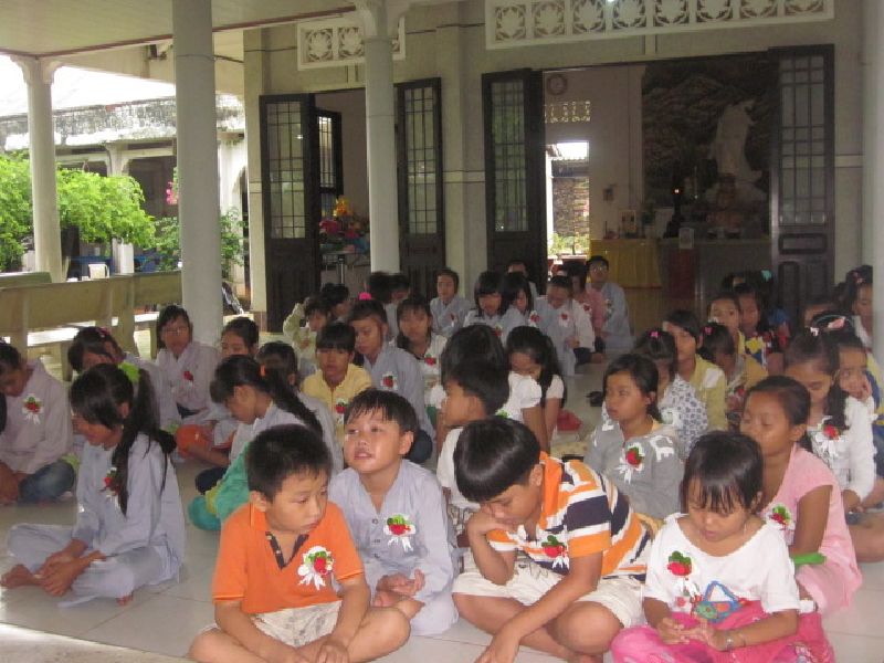 Một ngày tu học hướng về hai đấng sinh thành