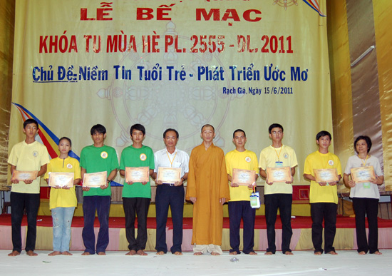 Khóa tu mùa hè năm 2011 tại chùa Phật Quang đã thành công tốt đẹp