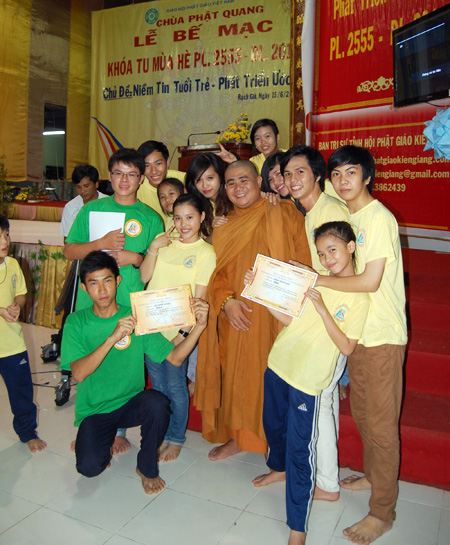 Khóa tu mùa hè năm 2011 tại chùa Phật Quang đã thành công tốt đẹp