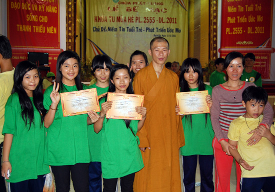 Khóa tu mùa hè năm 2011 tại chùa Phật Quang đã thành công tốt đẹp