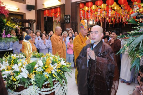 Chùa Long Bửu: Chính thức cử hành Nghi thứcTắm Phật trong Pháp Hội Đản Sanh