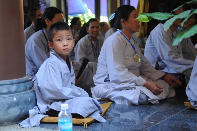 Đà Nẵng: Hơn 500 Phật tử tham dự Khóa tu niệm Phật tại chùa Hương Sơn, Quận Ngũ Hành Sơn