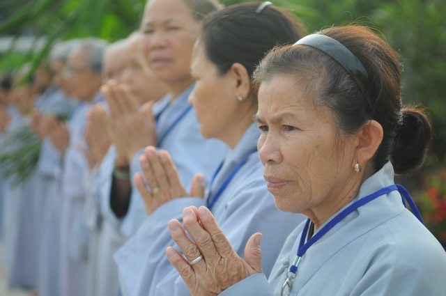 Đà Nẵng: Hơn 500 Phật tử tham dự Khóa tu niệm Phật tại chùa Hương Sơn, Quận Ngũ Hành Sơn