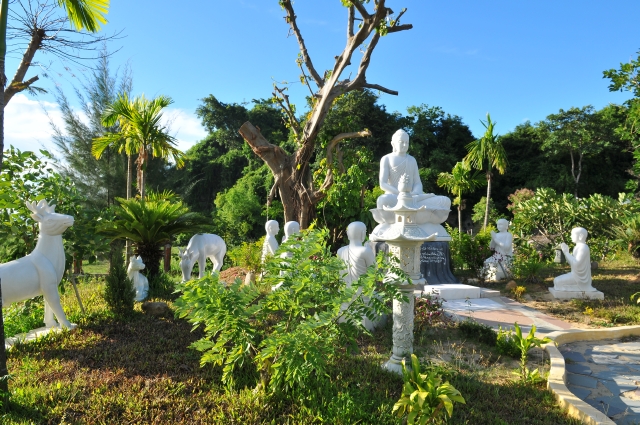 Đà Nẵng: Hơn 500 Phật tử tham dự Khóa tu niệm Phật tại chùa Hương Sơn, Quận Ngũ Hành Sơn