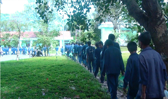 Đoàn từ thiện Đạo Phật Ngày Nay thăm và tặng quà tại Trung Tâm Bảo Trợ Xã Hội Tân Hiệp, tỉnh Bình Phước