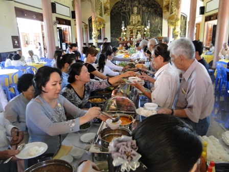 Đăk Lăk: Lễ Hội Ẩm Thực Chay Tại Chùa Liên Trì