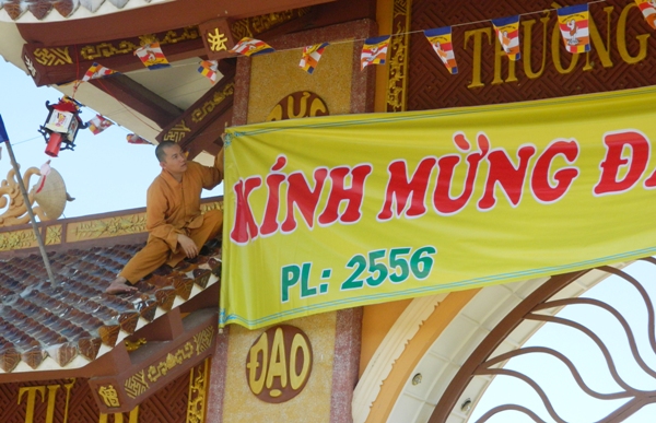 Tịnh xá Ngọc Minh mừng Khánh đản bằng cả trái tim