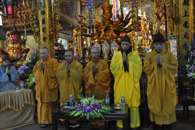 Tổng kết khóa tu &quot;Một ngày an lạc&quot; và lớp giáo lý cơ bản năm 2011